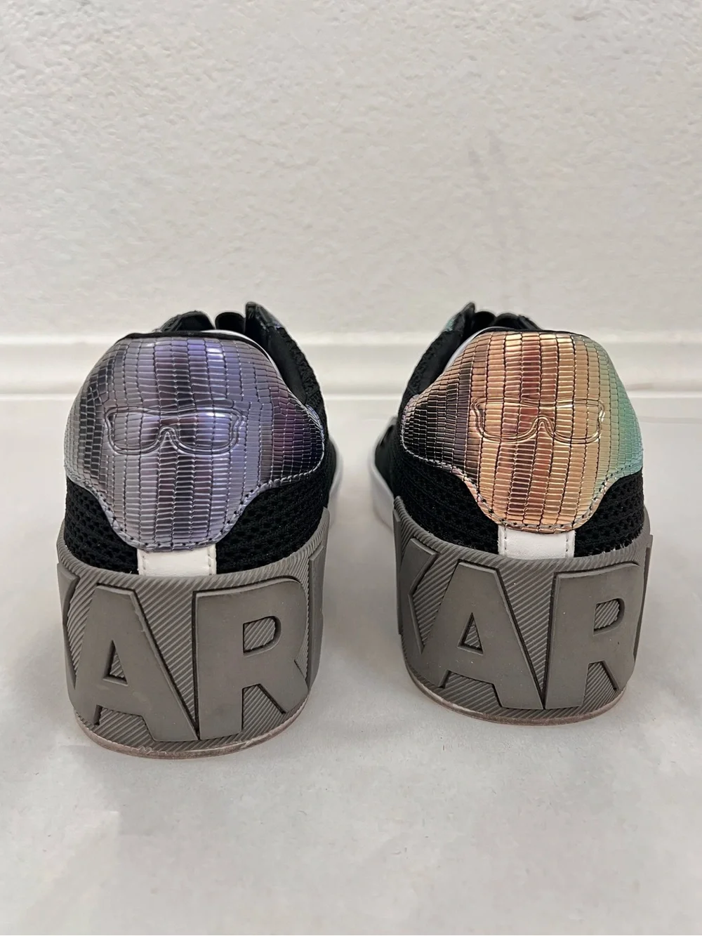 Karl Lagerfeld Paris Mavise Slip On Sneakers Women's 8M Leather Textile